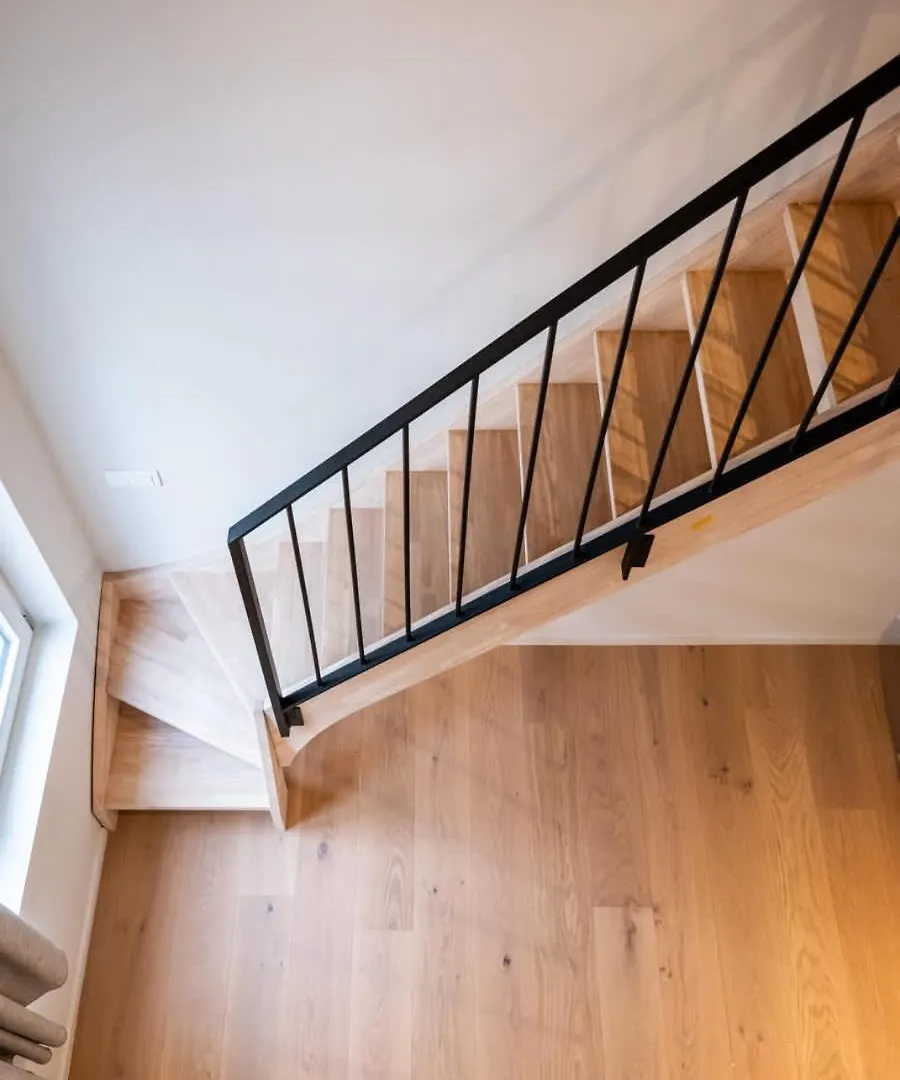 Huswell - Stylish Duplex Studio With Premium Materials In Ghent City Center 0*,  Bélgica